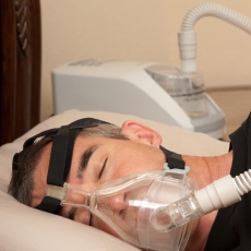 מכשיר CPAP התמונה בחסות NIH